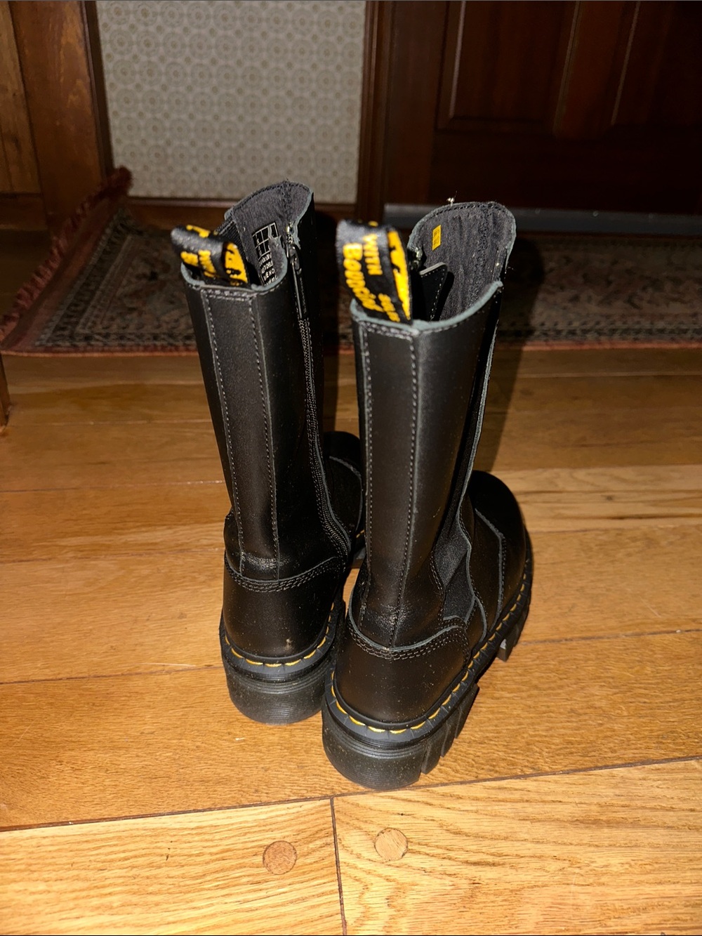 DOC MARTEN TALL BOOTS - Picture 5 of 8